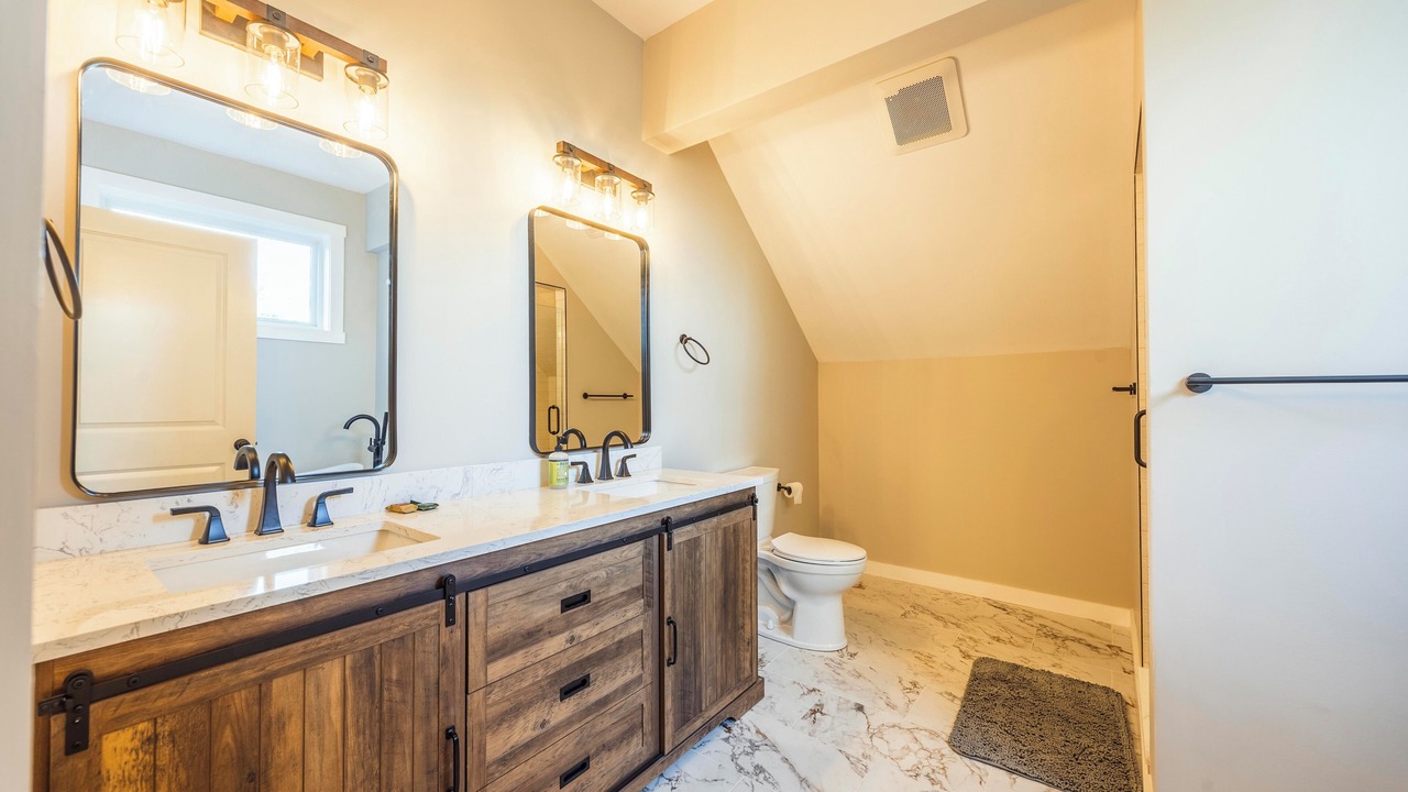 Photo of Bathroom in Northface