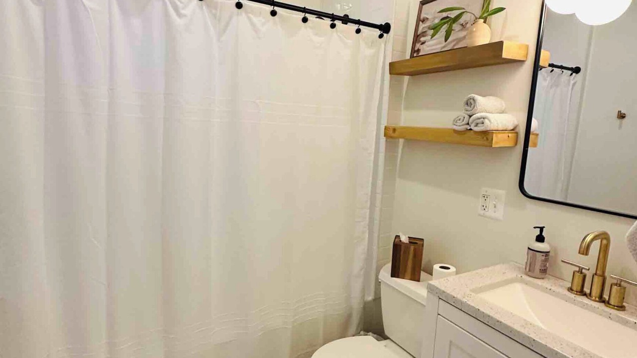 Photo of Bathroom in Ravenswood Manor