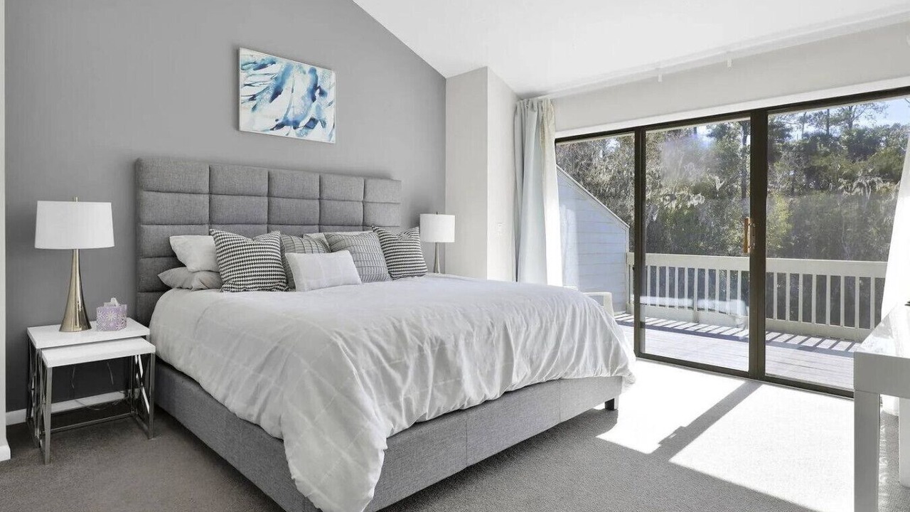 Photo of Bedroom in Palm Valley