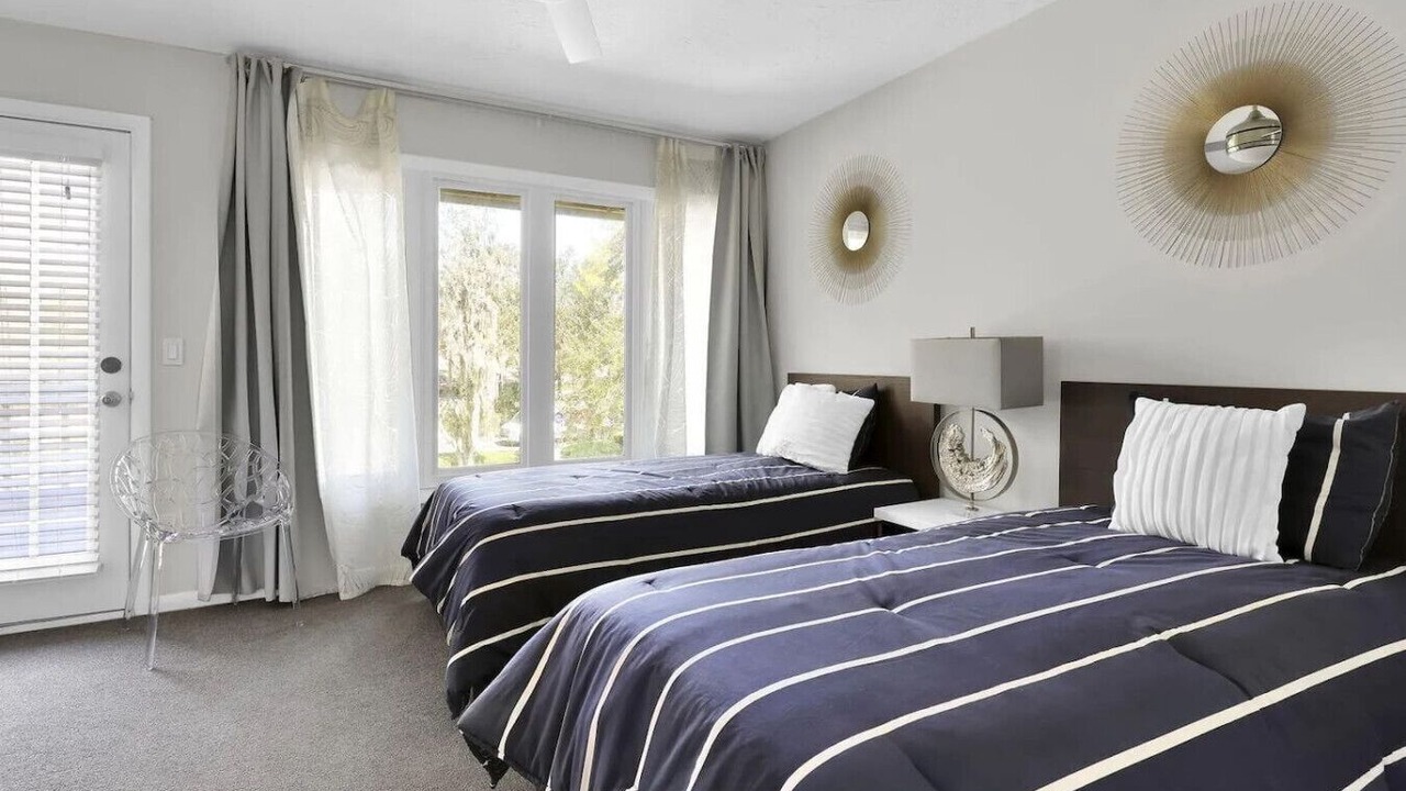 Photo of Bedroom in Palm Valley