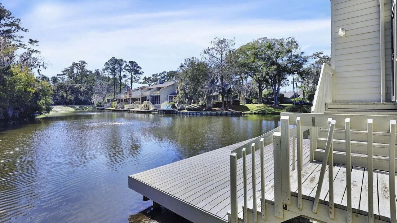 Photo of Others in Palm Valley