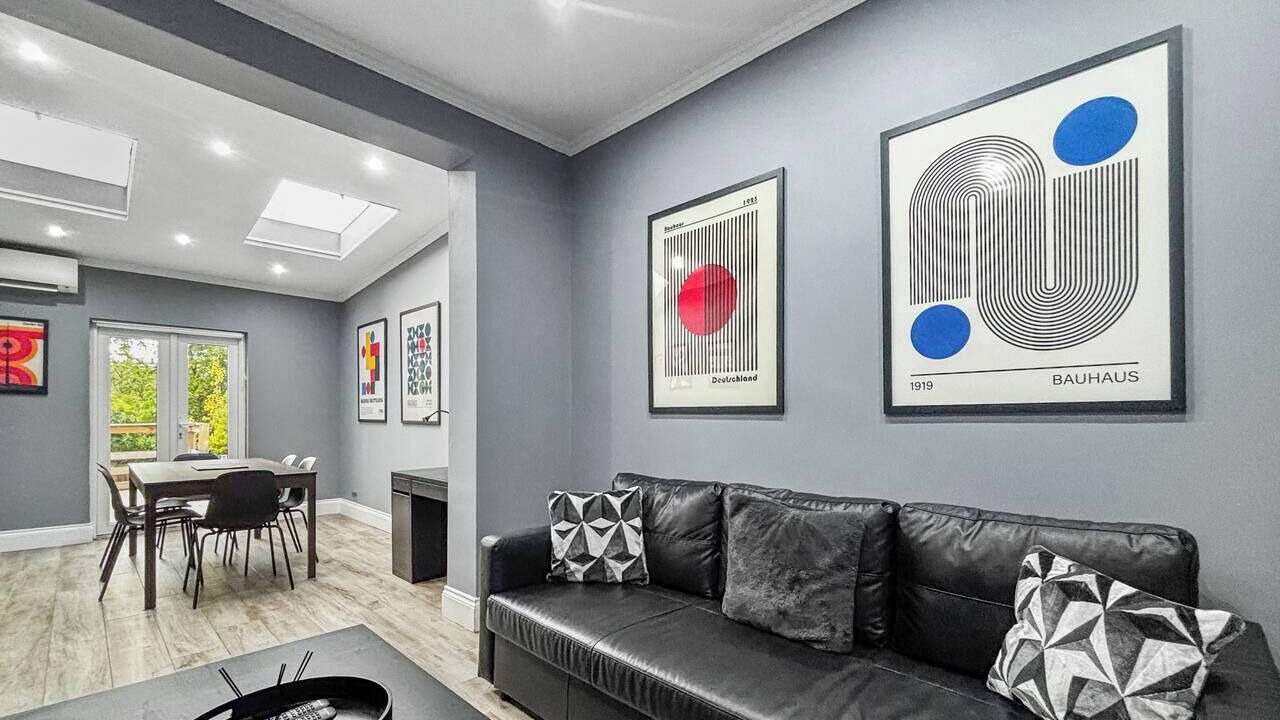 Photo of Livingroom in Hendon