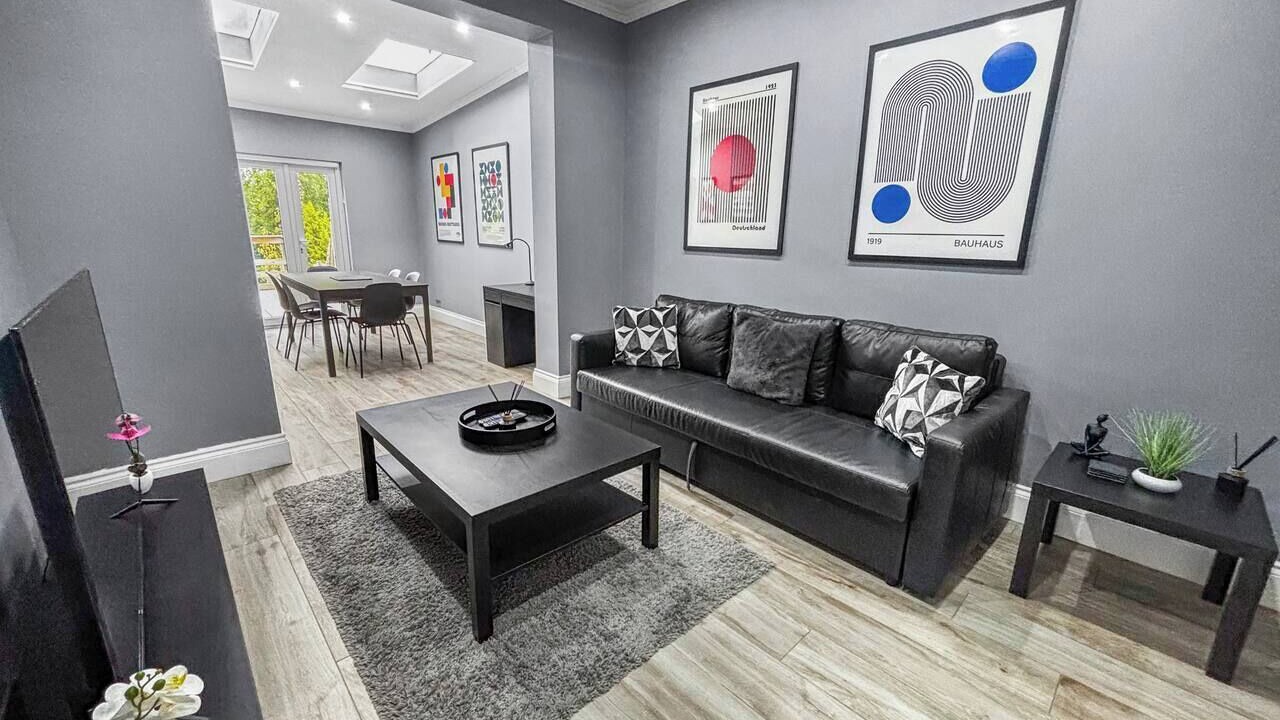 Photo of Livingroom in Hendon