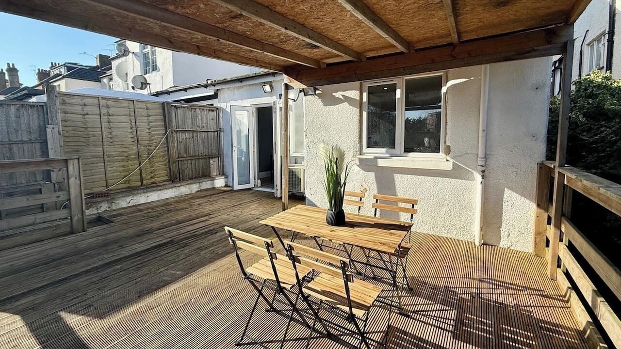 Photo of Outdoor in Hendon