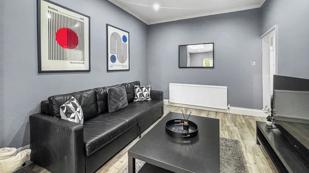 Photo of Livingroom in Hendon