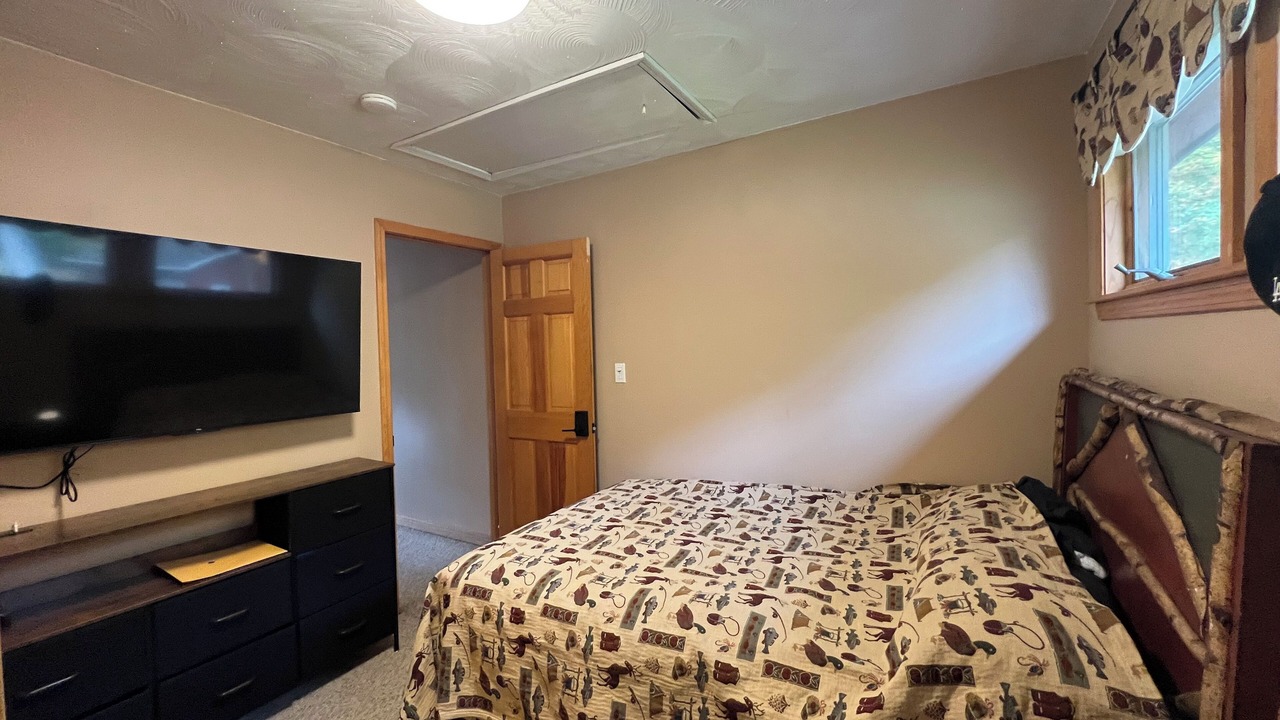 Photo of Bedroom in Town of Webb