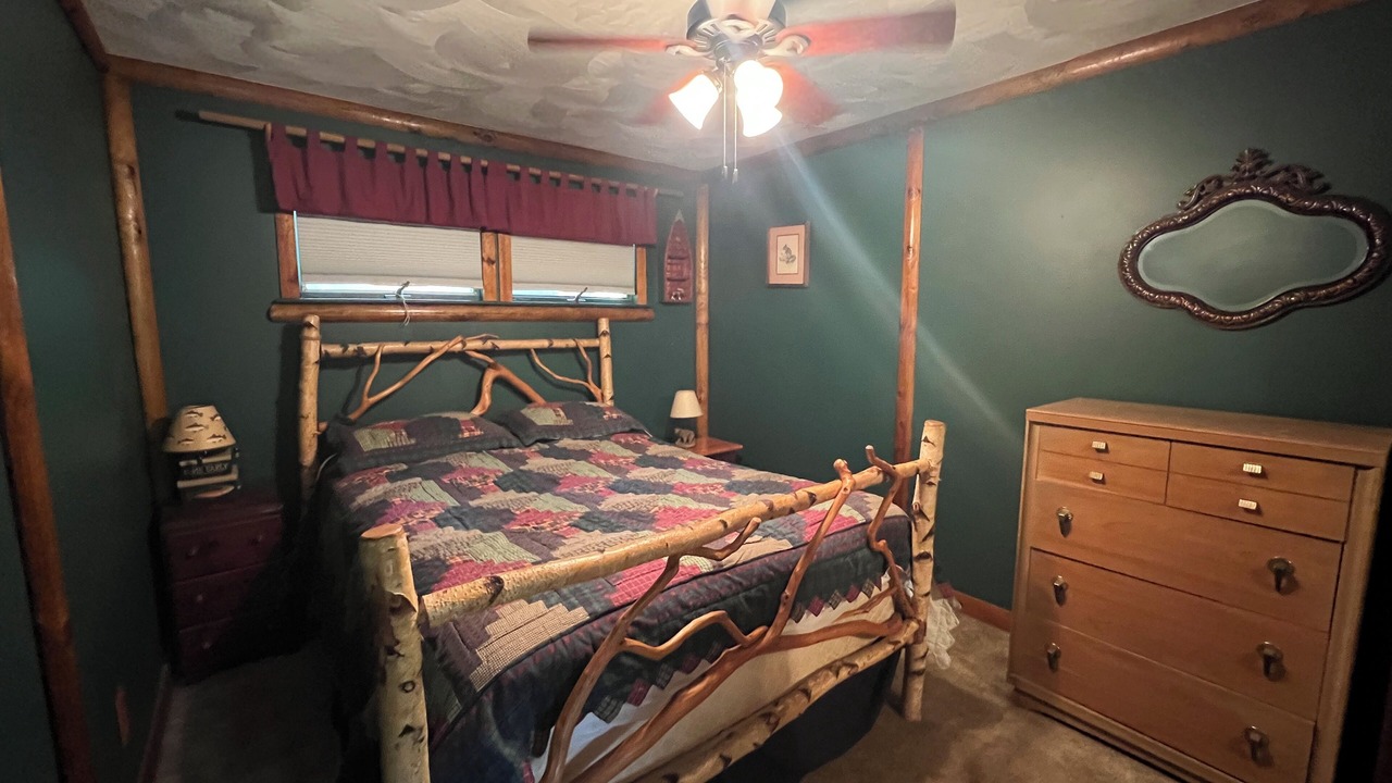 Photo of Bedroom in Town of Webb