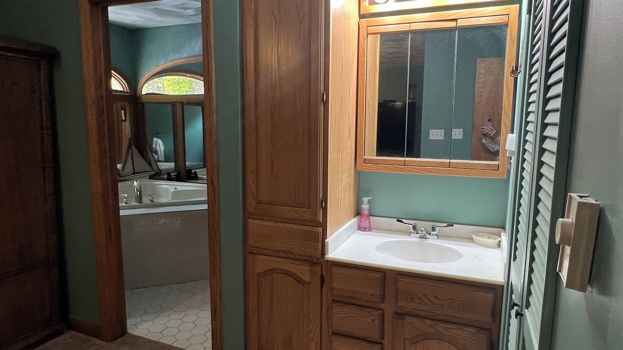 Photo of Bathroom in Town of Webb