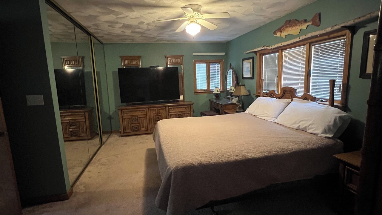 Photo of Bedroom in Town of Webb