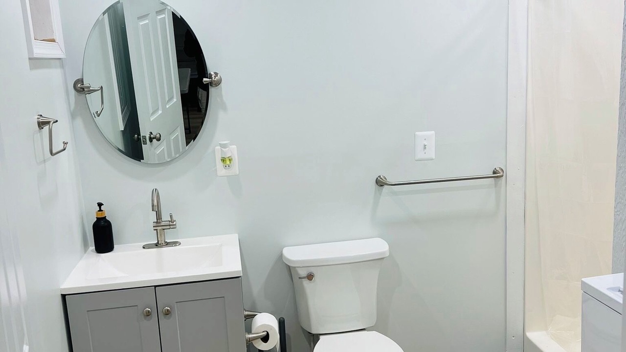 Photo of Bathroom in Edray