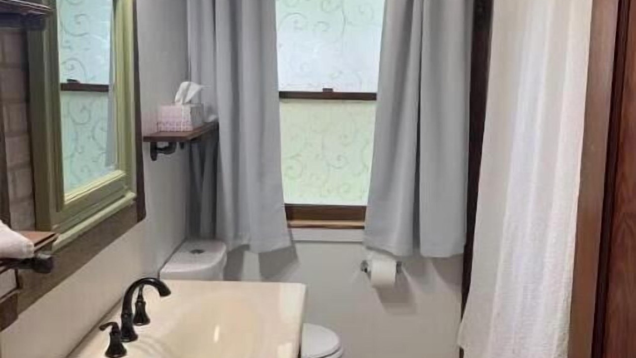 Photo of Bathroom in Baldwin