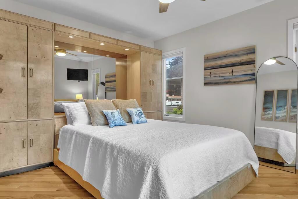 Photo of Bedroom in Westbrook