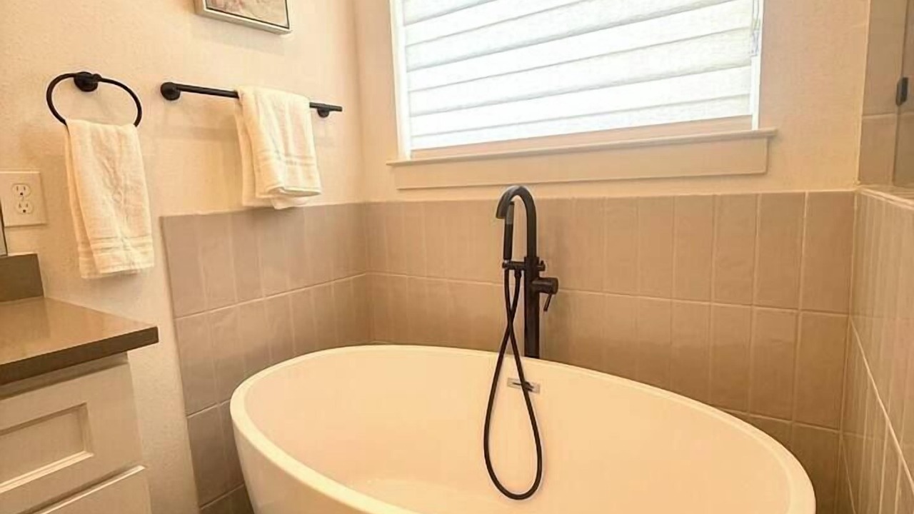 Photo of Bathroom in OST - South Union