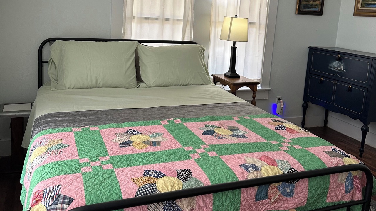 Photo of Bedroom in La Grange