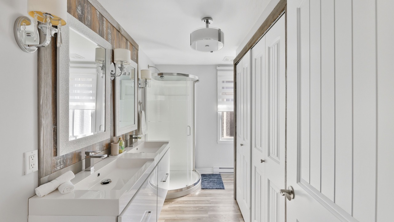 Photo of Bathroom in Saint Donat