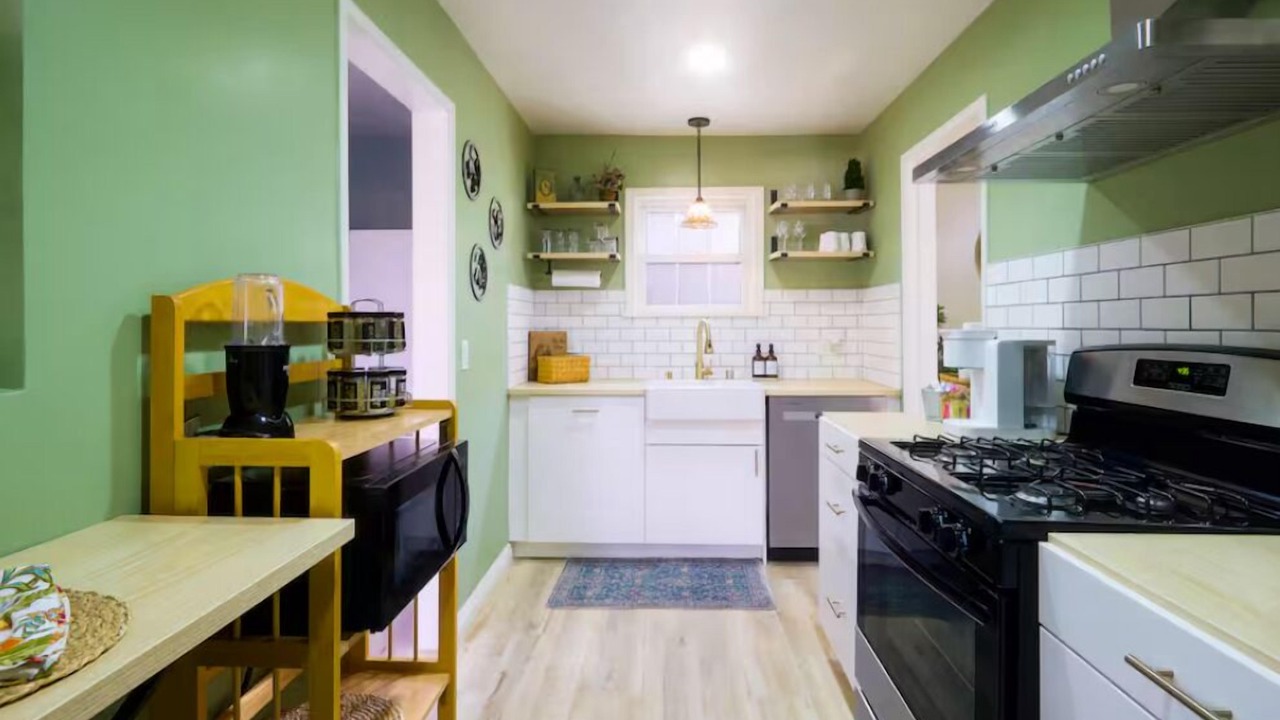 Photo of Kitchen in Newhall