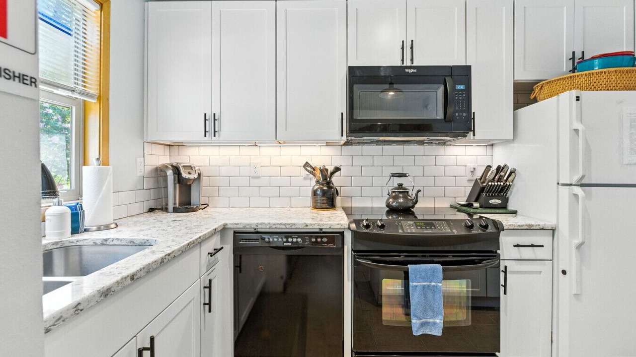 Photo of Kitchen in Rockaway Beach