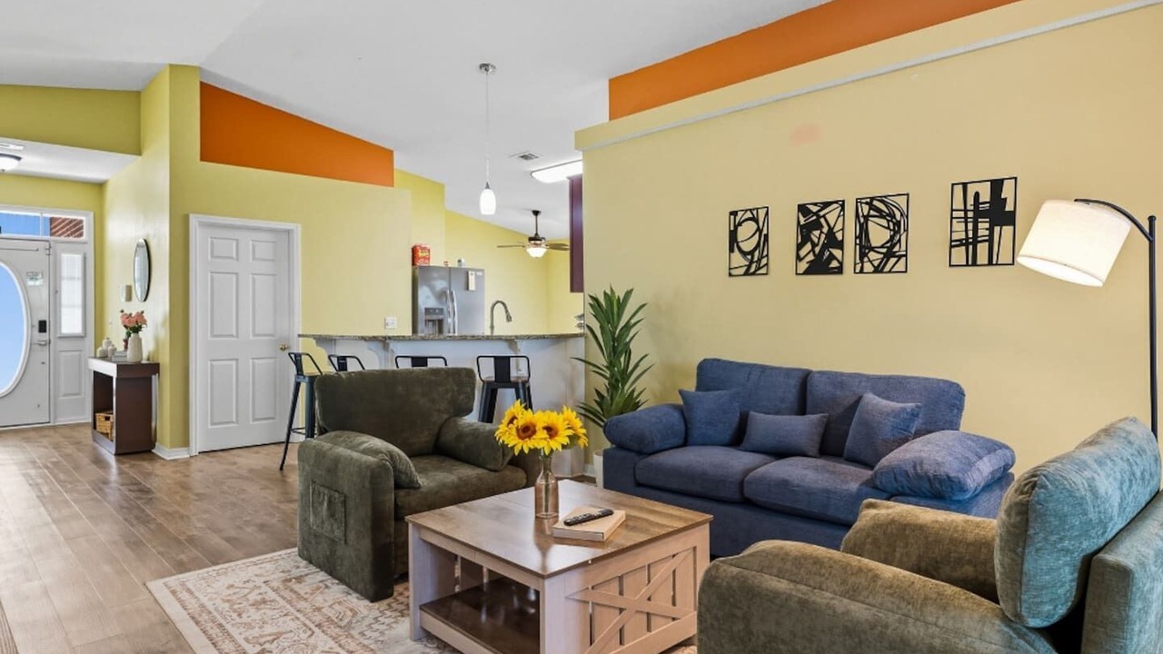 Photo of Livingroom in Milton
