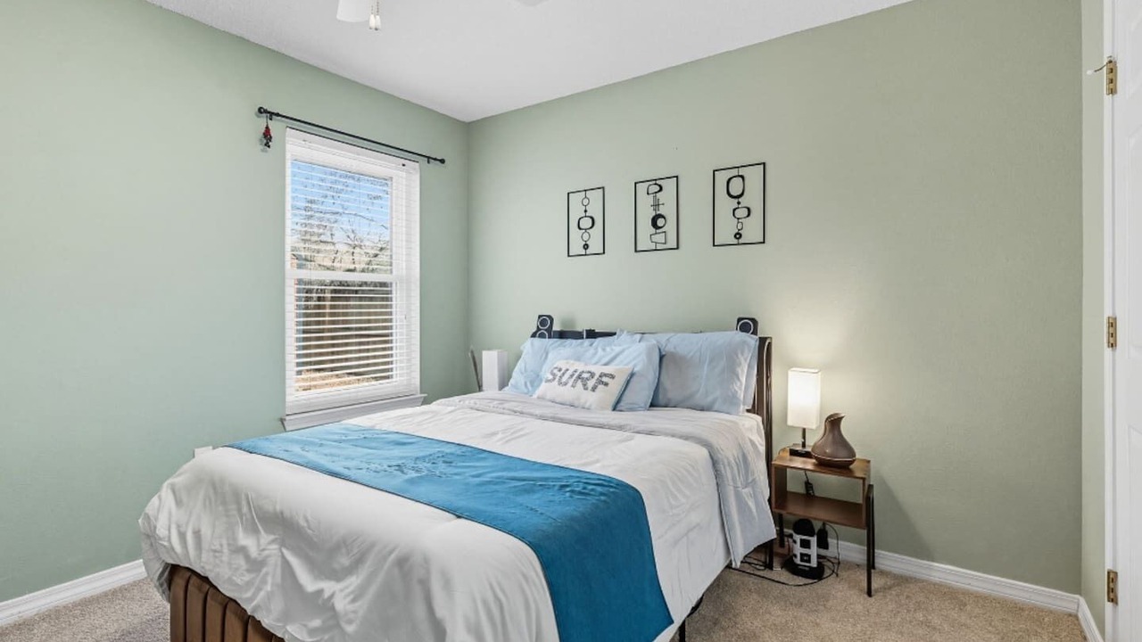 Photo of Bedroom in Milton