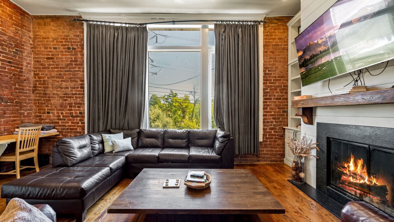 Photo of Livingroom in Old City