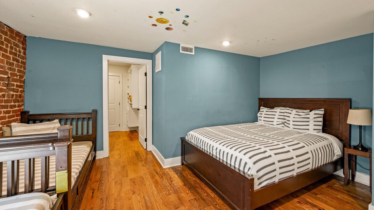 Photo of Bedroom in Old City
