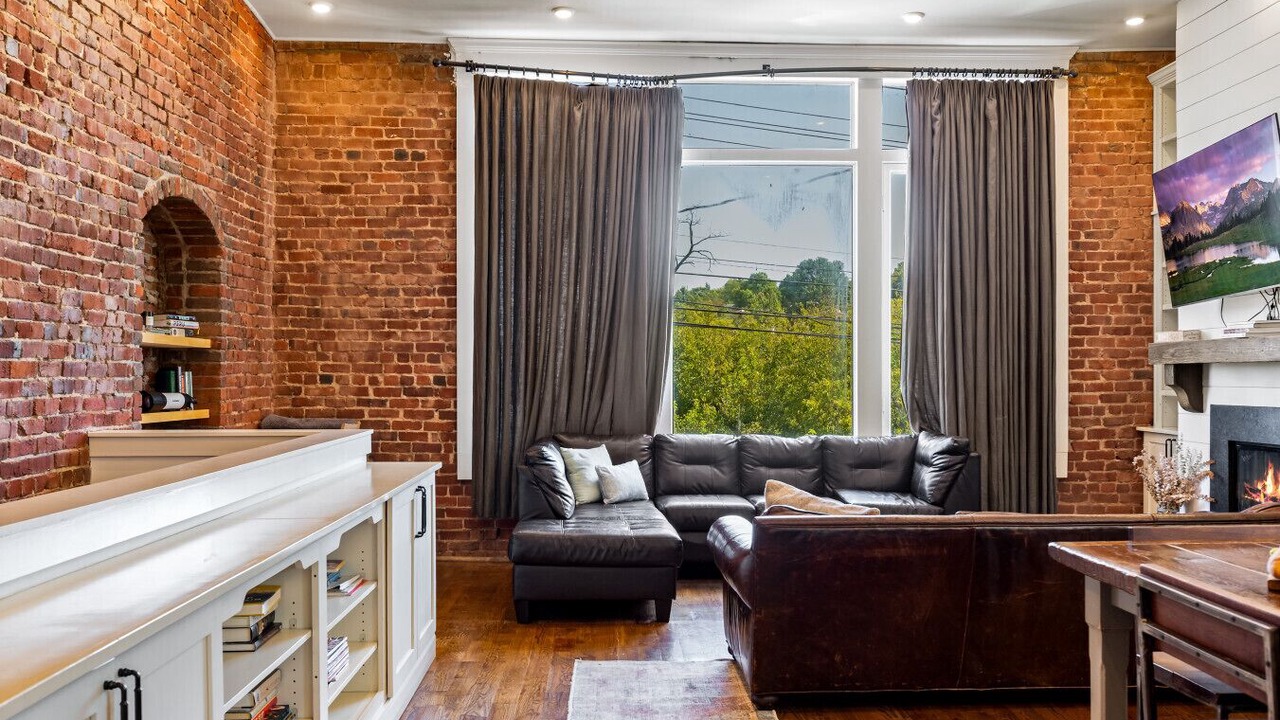 Photo of Livingroom in Old City