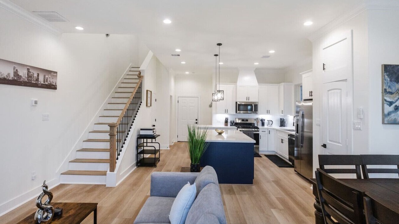 Photo of Livingroom in OST - South Union