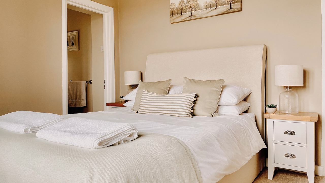 Photo of Bedroom in Whichford