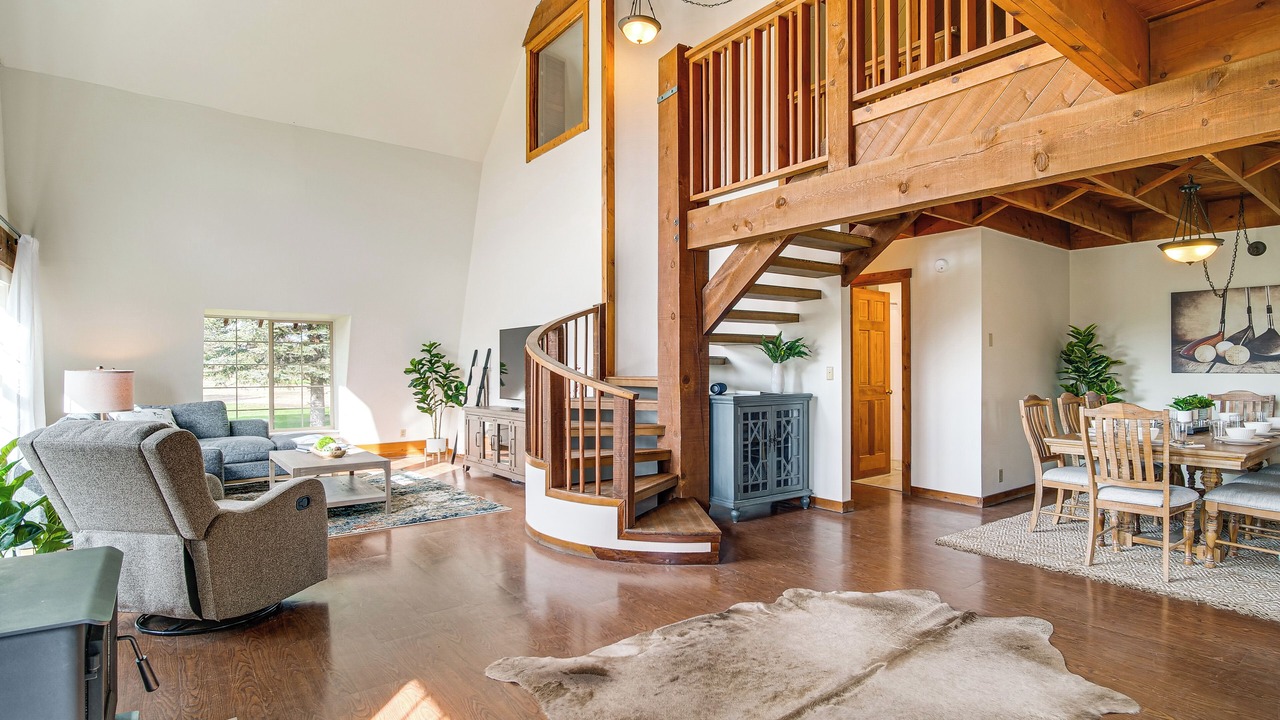 Photo of Livingroom in Lakeview