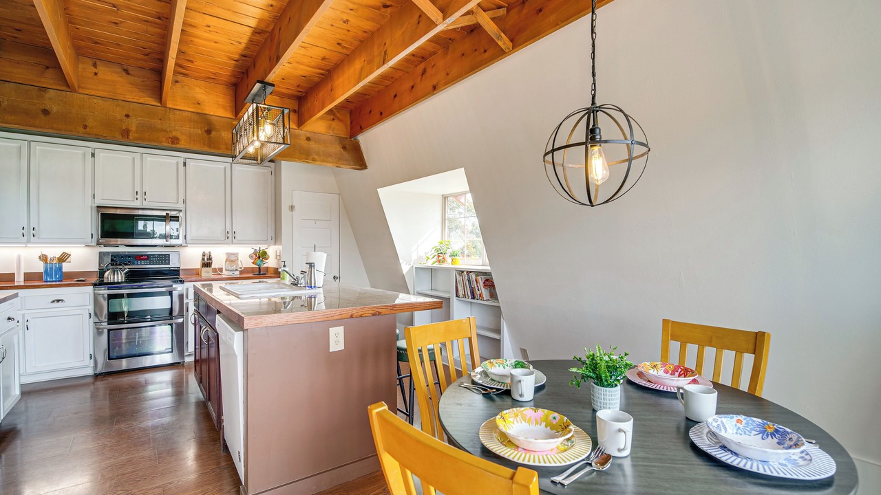 Photo of Kitchen in Lakeview