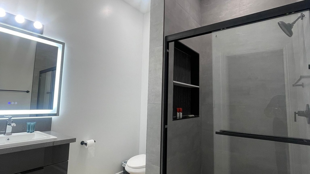 Photo of Bathroom in Downtown Memphis
