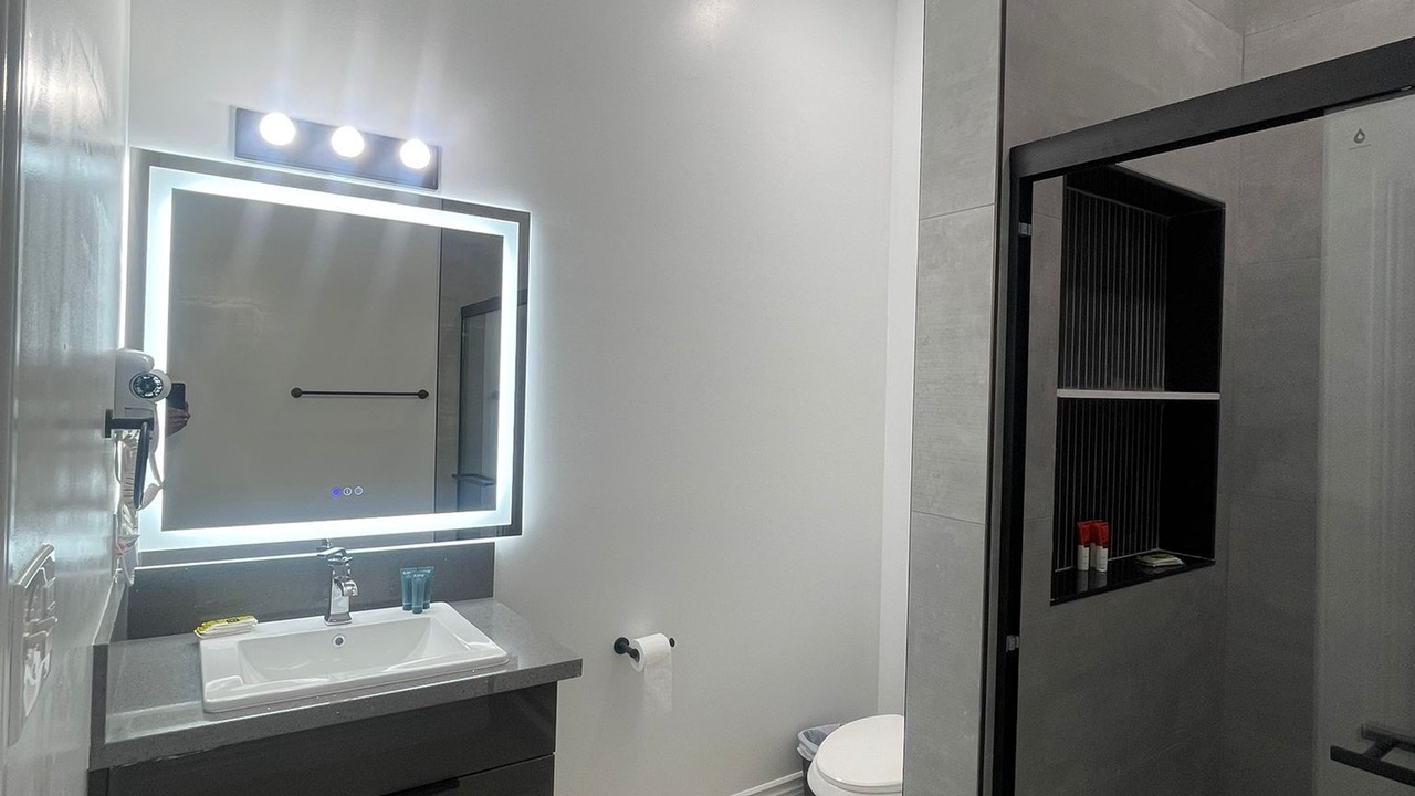 Photo of Bathroom in Downtown Memphis