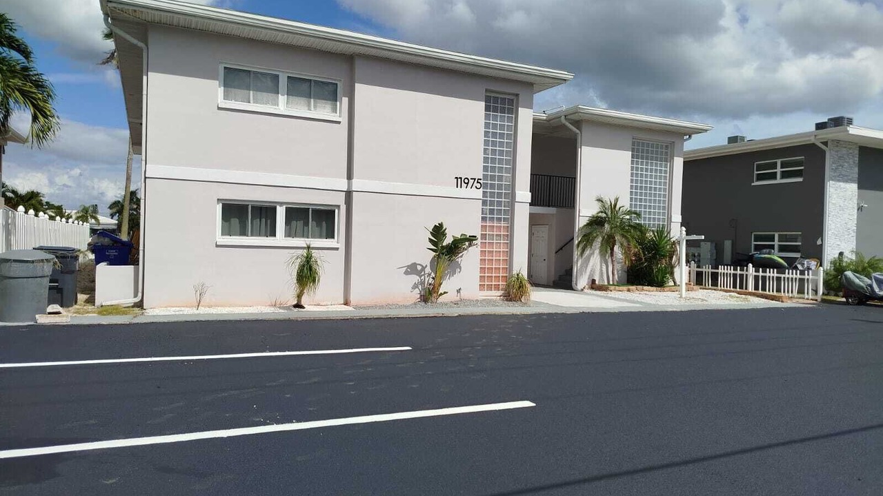 Photo of Outdoor in Capri Isle