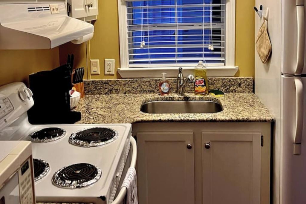 Photo of Kitchen in Valdosta