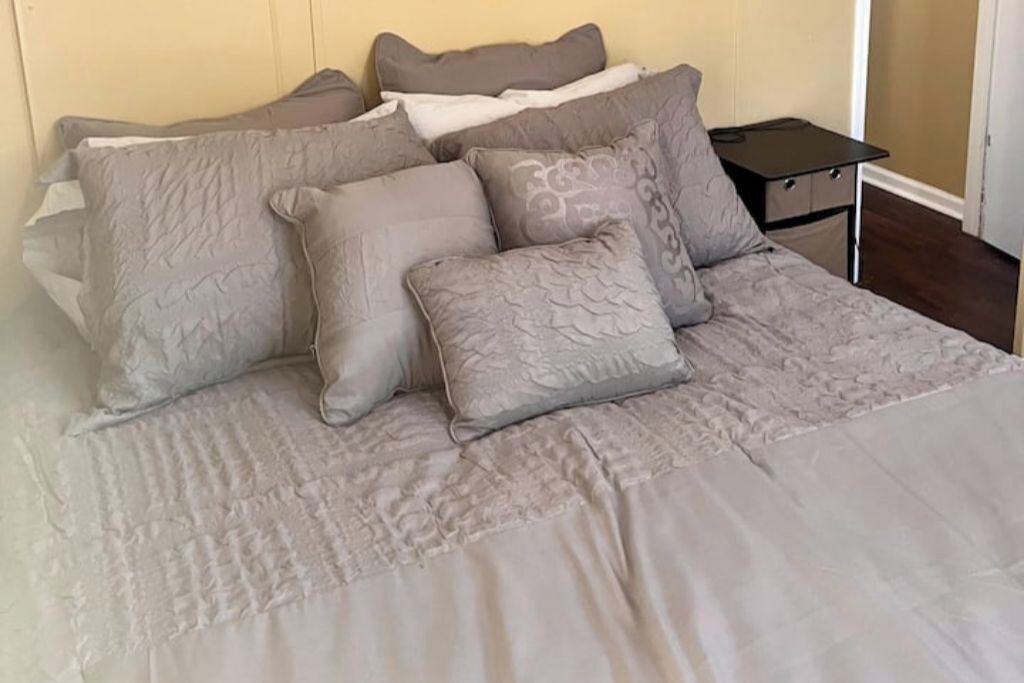 Photo of Bedroom in Valdosta