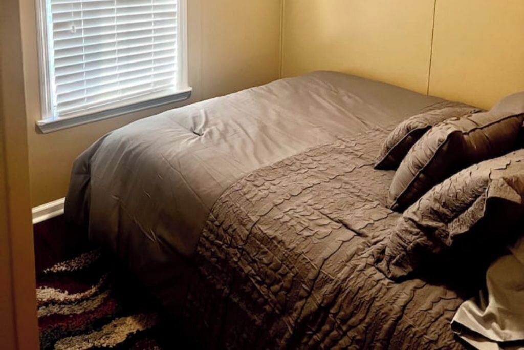Photo of Bedroom in Valdosta