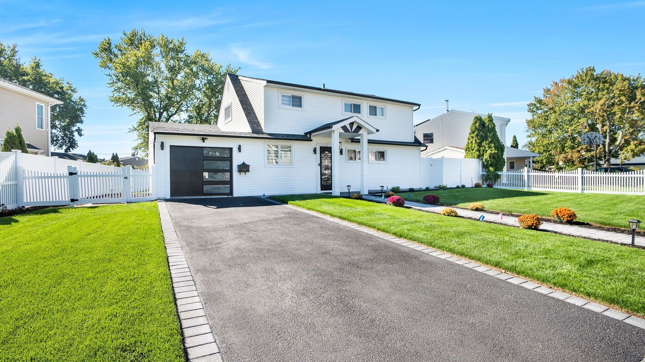 Photo of Outdoor in Alden Manor