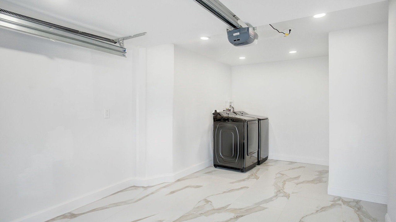 Photo of Others in Alden Manor