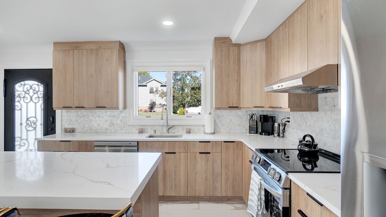 Photo of Kitchen in Alden Manor