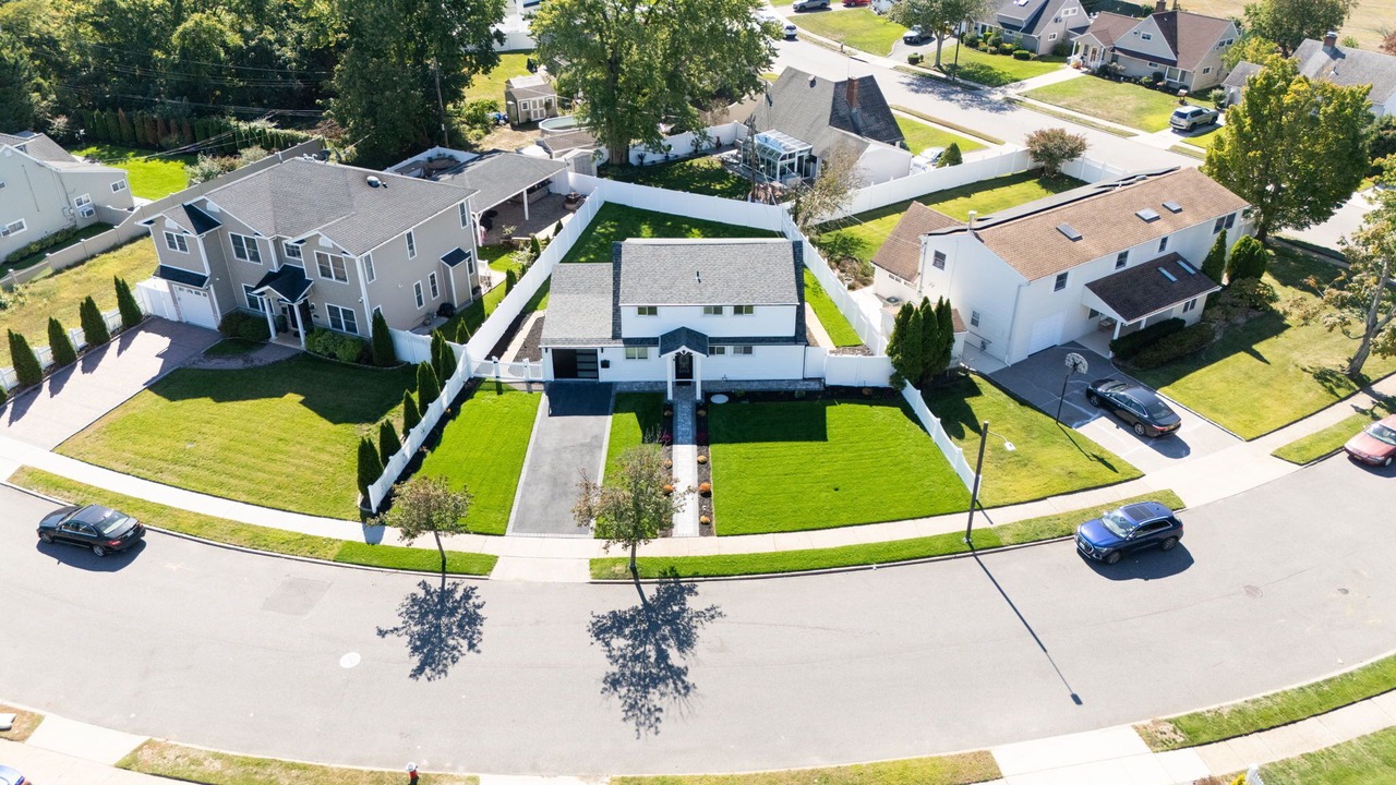 Photo of Outdoor in Alden Manor