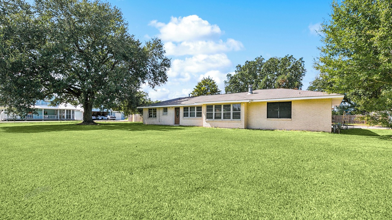Photo of Outdoor in Gonzales