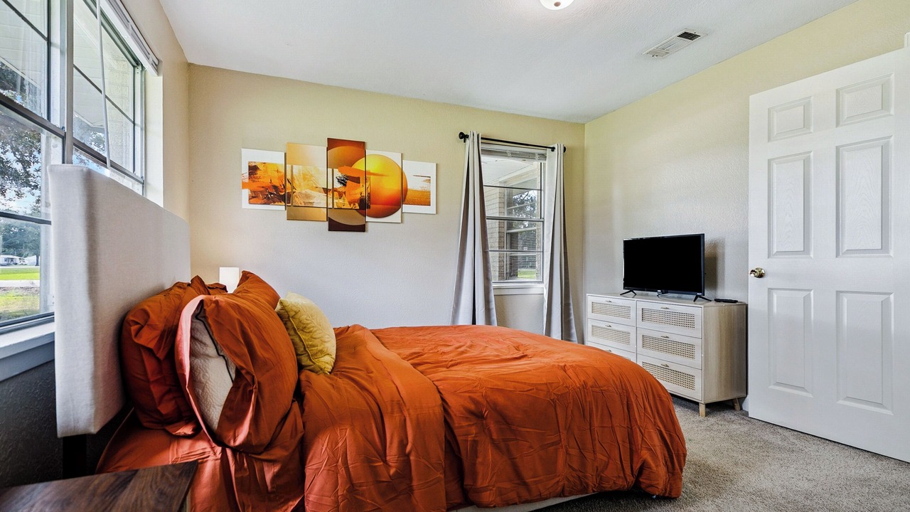 Photo of Bedroom in Gonzales