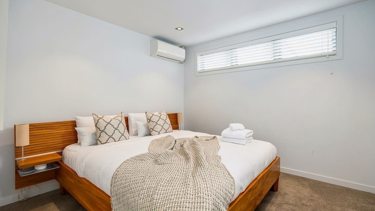 Photo of Others in Parnell