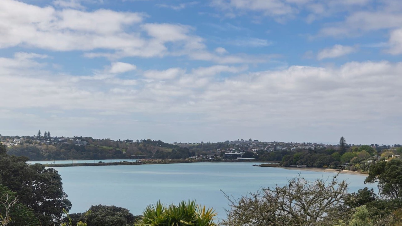 Photo of Others in Parnell