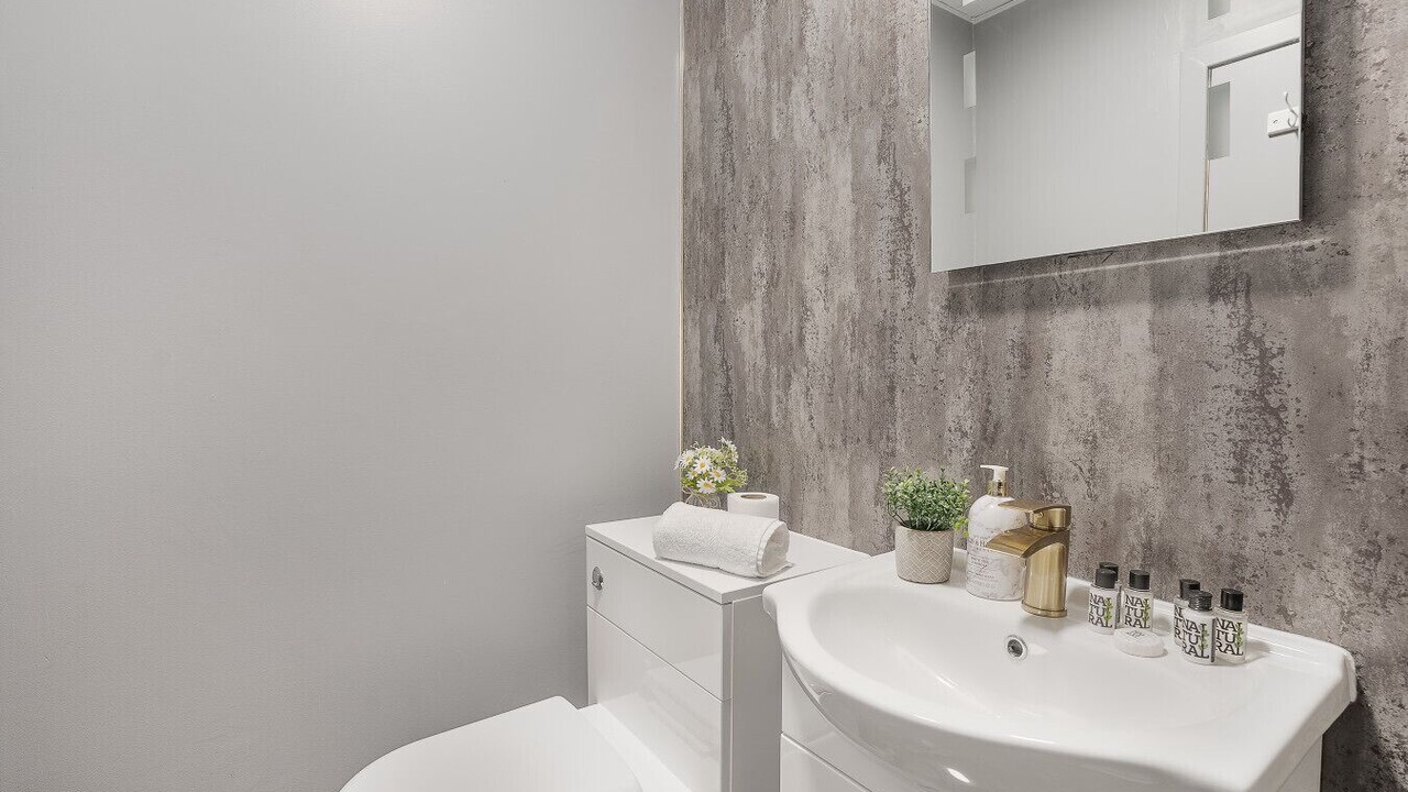 Photo of Bathroom in Cults