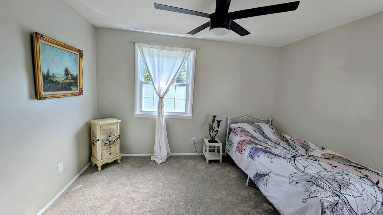 Photo of Bedroom in Reisterstown