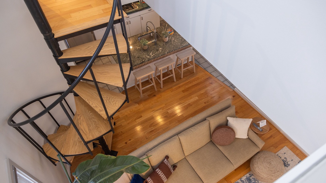 Photo of Livingroom in Neighborhood of the Arts