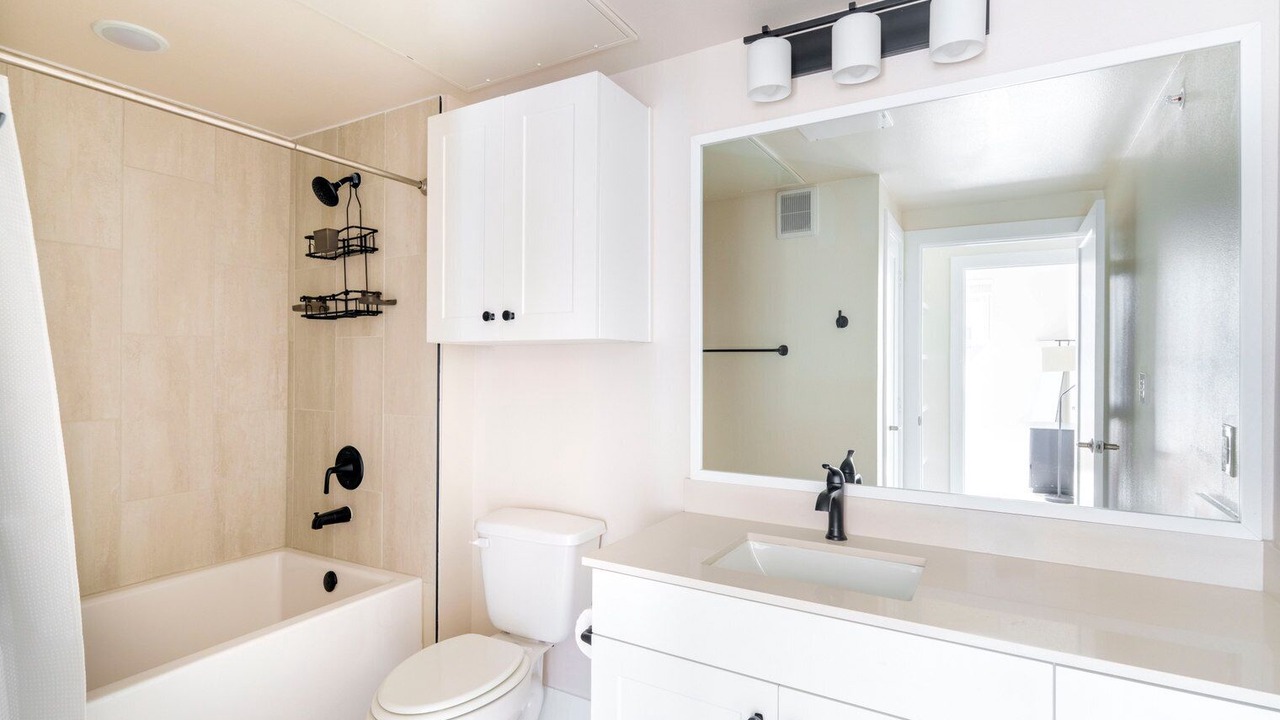 Photo of Bathroom in Scofield Farms