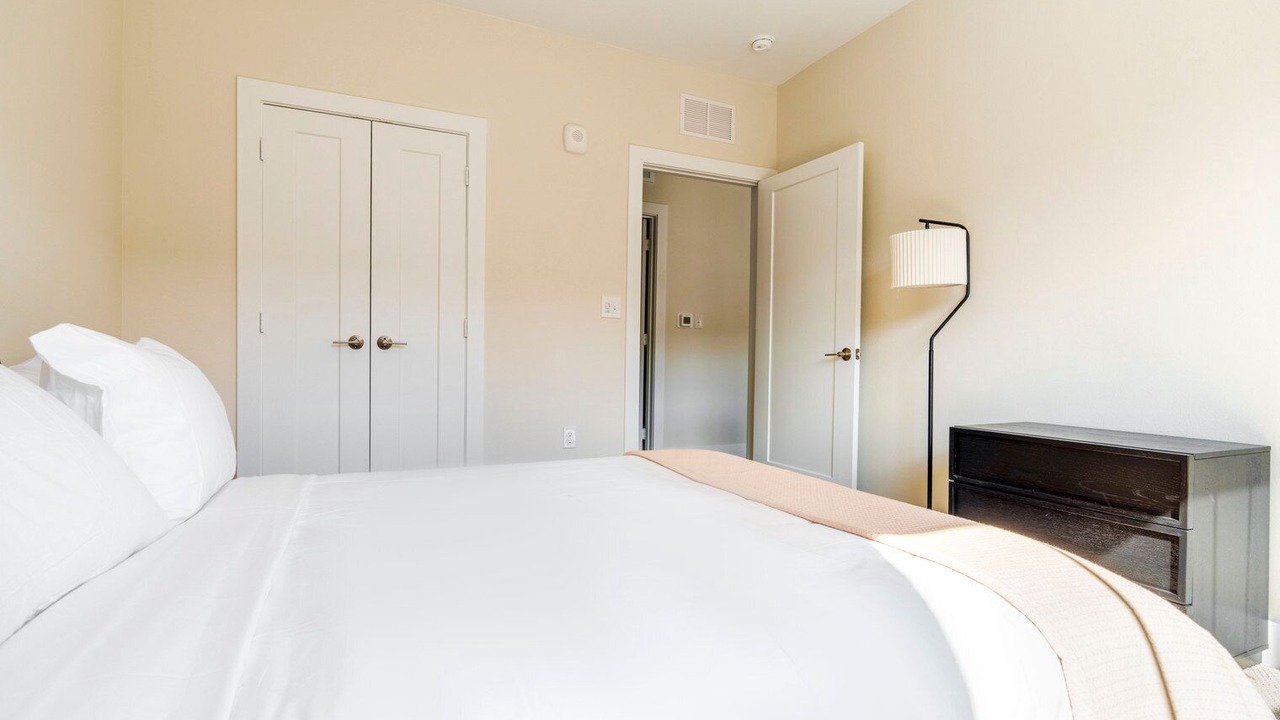 Photo of Bedroom in Scofield Farms