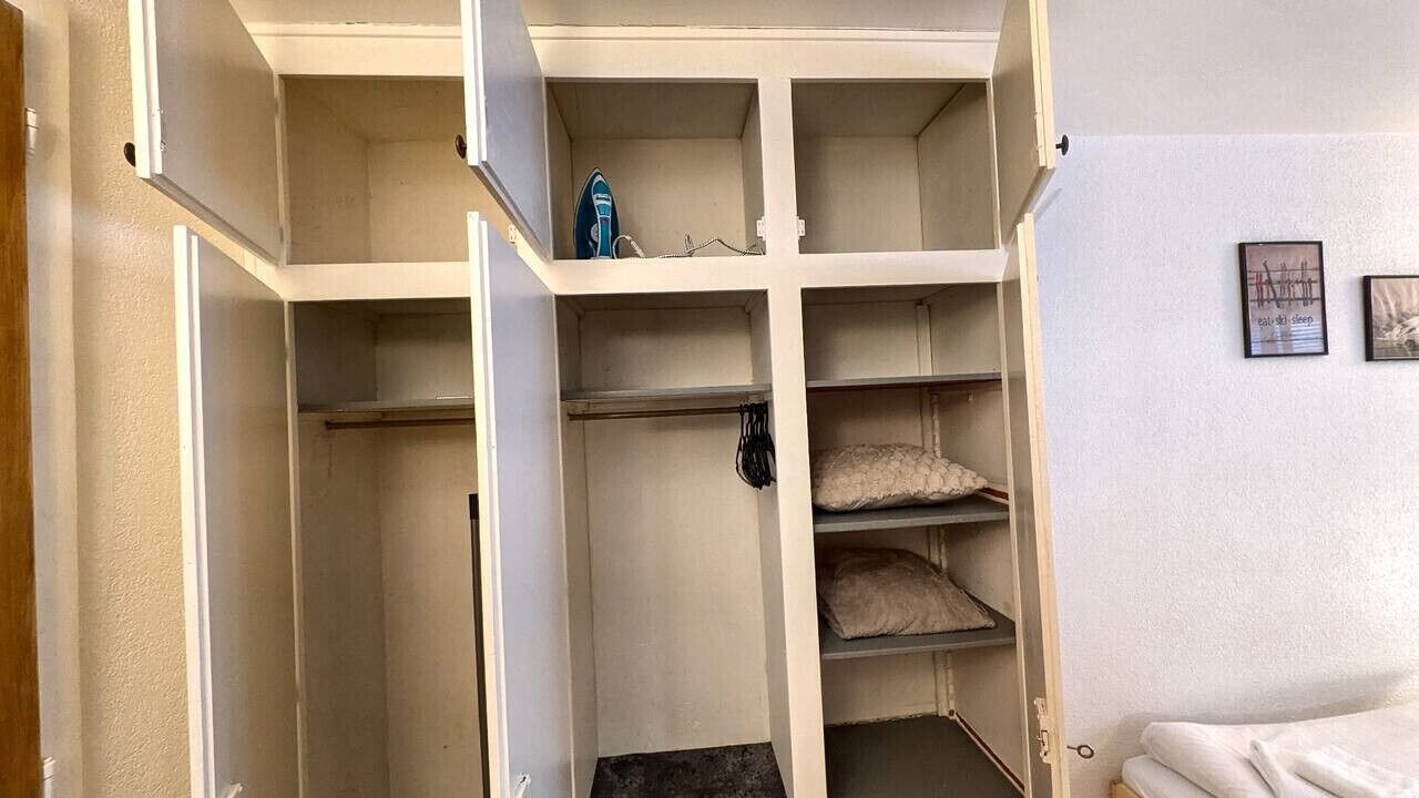 Photo of Bedroom in Noes